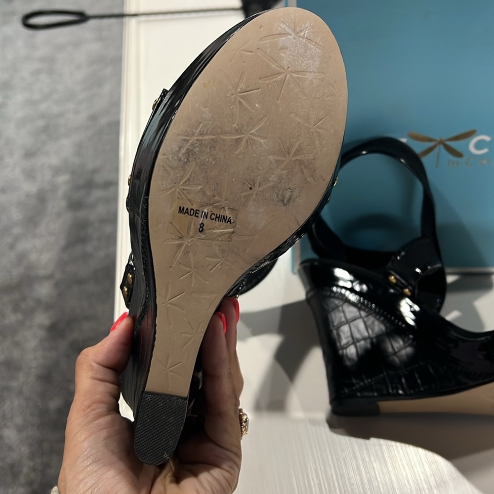 Exchange By Charles David Like New Wedges Size 8 - image 4